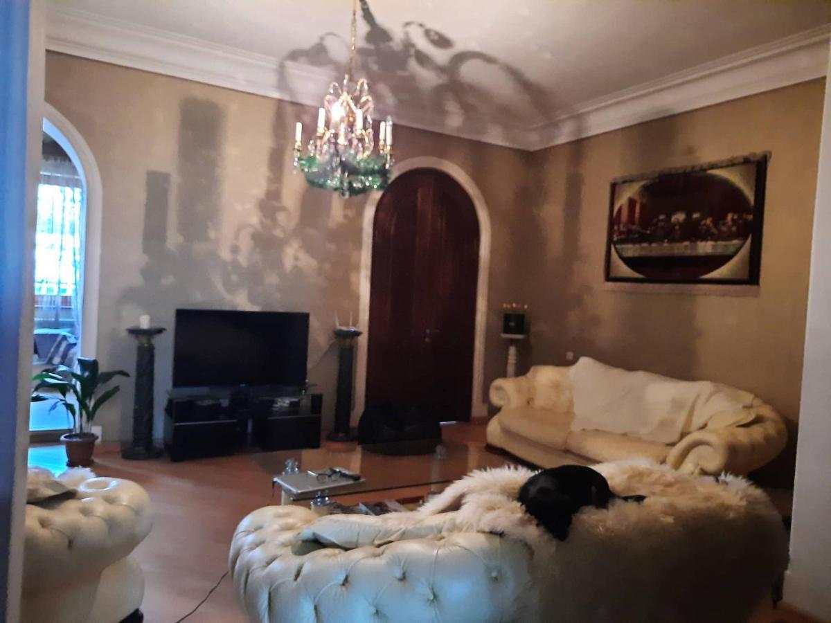 Tbilisi Philharmonia Apartment المظهر الخارجي الصورة