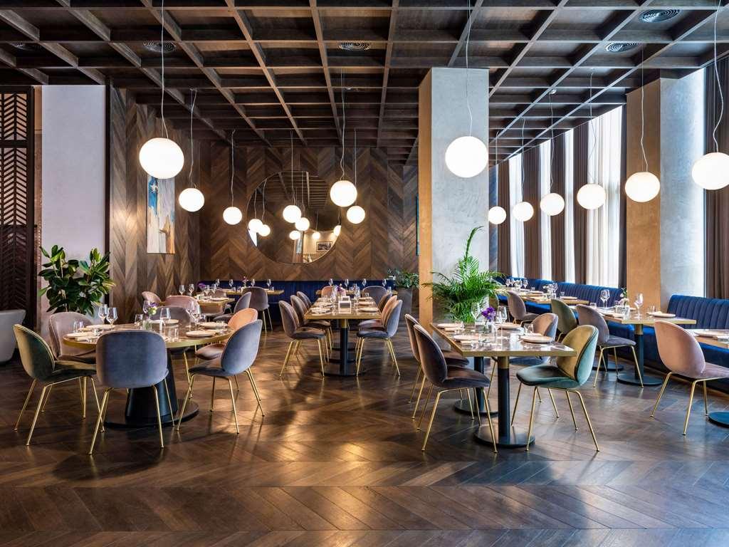Tbilisi Philharmonia Apartment المطعم الصورة