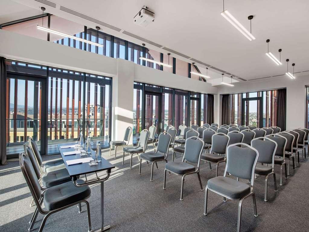 Tbilisi Philharmonia Apartment المرافق الصورة